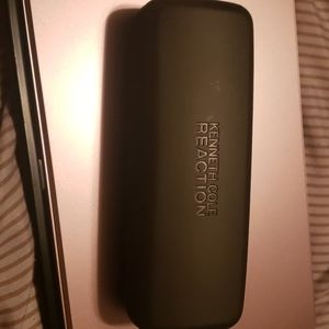 Kenneth Cole eyeglass case